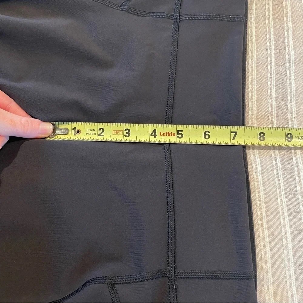 Lululemon Black Cut Out Mid Rise Crop 19” Activewear Workout Leggings 6